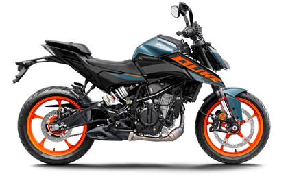 Leihmotorrad KTM 125 Duke