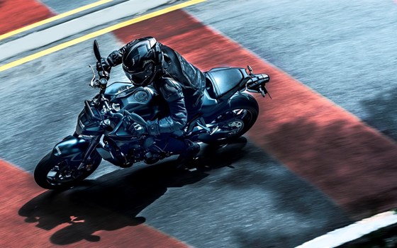Verleihmotorrad Yamaha MT-09 Y-AMT vom Händler TEC-MOTORS GmbH - Bild 2 Verleihmotorrad Yamaha MT-09 Y-AMT vom Händler TEC-MOTORS GmbH - Bild 2