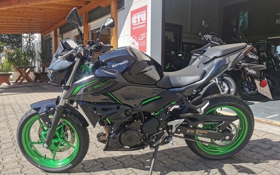 Verleihmotorrad Kawasaki Z 500 SE vom Händler Zeller Motorshop - Bild 2