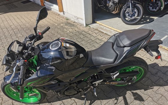 Verleihmotorrad Kawasaki Z 500 SE vom Händler Zeller Motorshop - Bild 4