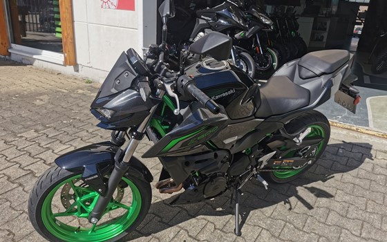 Verleihmotorrad Kawasaki Z 500 SE vom Händler Zeller Motorshop - Bild 5