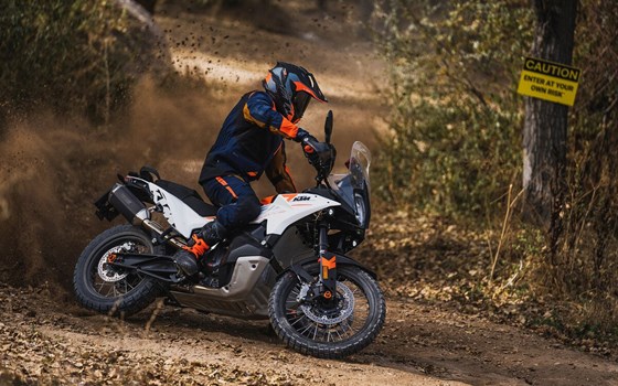 Verleihmotorrad KTM 790 Adventure vom Händler Zweiradcenter Bernhardt - Bild 21