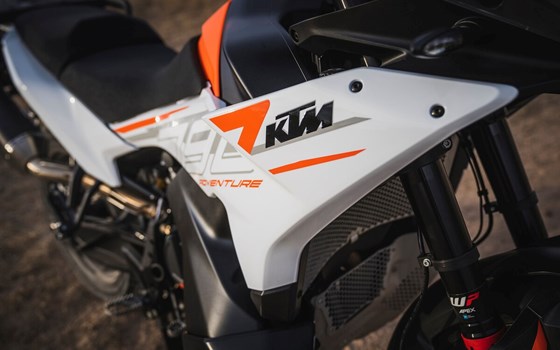 Verleihmotorrad KTM 790 Adventure vom Händler Zweiradcenter Bernhardt - Bild 7