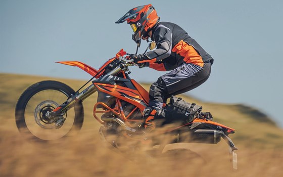 Verleihmotorrad KTM 690 Enduro R vom Händler Zweiradcenter Bernhardt - Bild 12 Verleihmotorrad KTM 690 Enduro R vom Händler Zweiradcenter Bernhardt - Bild 12