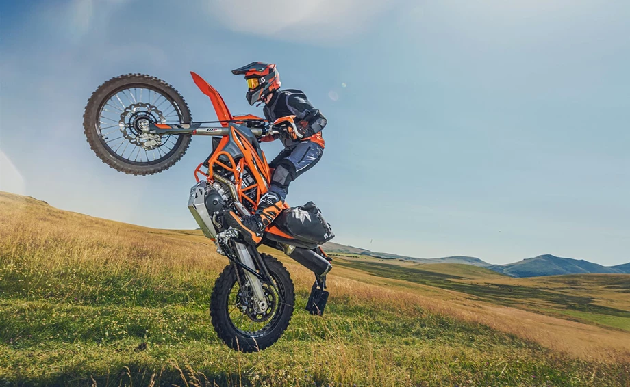 Verleihmotorrad KTM 690 Enduro R vom Händler Zweiradcenter Bernhardt Bild 2: Verleihmotorrad KTM 690 Enduro R vom Händler Zweiradcenter Bernhardt