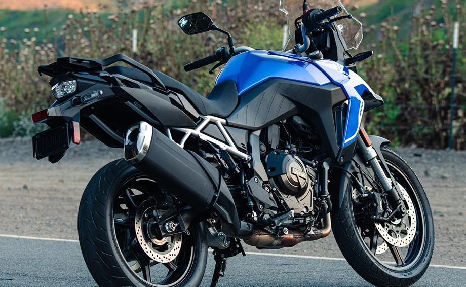 Verleihmotorrad Suzuki V-Strom 800 vom Händler Zweiradcenter Bernhardt Bild 12: Verleihmotorrad Suzuki V-Strom 800 vom Händler Zweiradcenter Bernhardt