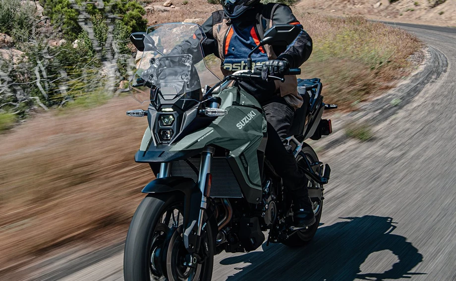 Verleihmotorrad Suzuki V-Strom 800 vom Händler Zweiradcenter Bernhardt Bild 2: Verleihmotorrad Suzuki V-Strom 800 vom Händler Zweiradcenter Bernhardt