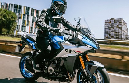 Leihmotorrad Suzuki GSX-S1000GX