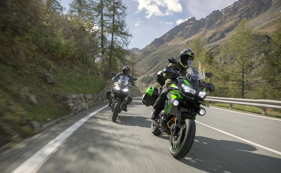 Verleihmotorrad Kawasaki Versys 650 vom Händler Motorradsport Schadenberg GbR Bild 2: Verleihmotorrad Kawasaki Versys 650 vom Händler Motorradsport Schadenberg GbR