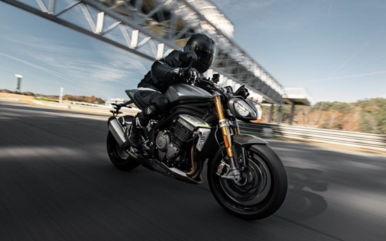 Verleihmotorrad Triumph Speed Triple 1200 RS vom Händler hmf Motorräder GmbH - Bild 1