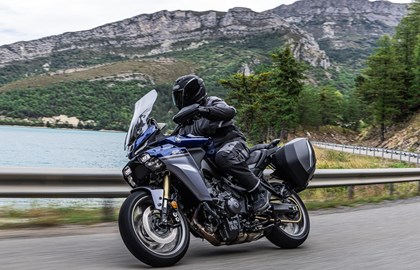 Leihmotorrad Yamaha Tracer 9 GT+