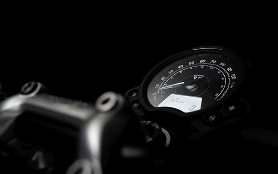 Verleihmotorrad Triumph Speed Twin 900 vom Händler Erne's Euromotos AG - Bild 10