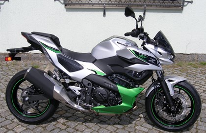 Leihmotorrad Kawasaki Z7 Hybrid Leihmotorrad Kawasaki Z7 Hybrid
