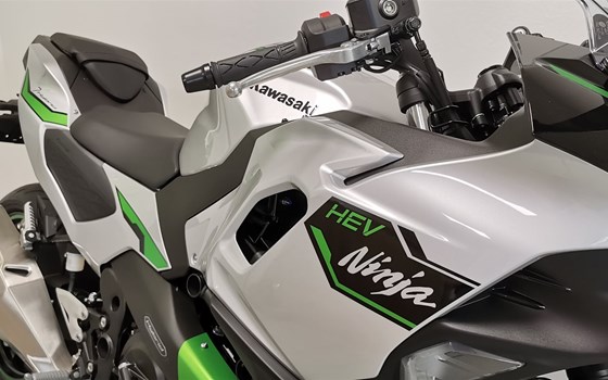 Verleihmotorrad Kawasaki Ninja 7 Hybrid vom Händler Fahrzeuge Haupt GmbH - Bild 5