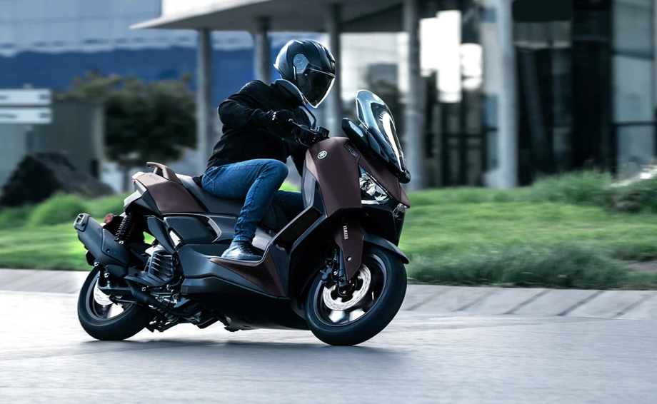 Verleihmotorrad Yamaha XMAX 125 Tech MAX vom Händler Zweiradzentrum Rhein-Ruhr West GmbH Bild 5: Verleihmotorrad Yamaha XMAX 125 Tech MAX vom Händler Zweiradzentrum Rhein-Ruhr West GmbH