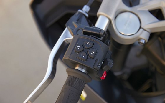 Verleihmotorrad Triumph Daytona 660 vom Händler TRIUMPH Chemnitz Böttger und Budach OHG - Bild 12 Verleihmotorrad Triumph Daytona 660 vom Händler TRIUMPH Chemnitz Böttger und Budach OHG - Bild 12