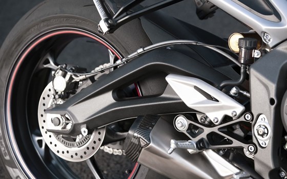 Verleihmotorrad Triumph Street Triple RS vom Händler TRIUMPH Chemnitz Böttger und Budach OHG - Bild 10 Verleihmotorrad Triumph Street Triple RS vom Händler TRIUMPH Chemnitz Böttger und Budach OHG - Bild 10