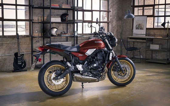 Verleihmotorrad Kawasaki Z650 RS vom Händler Goos GmbH & Co. KG - Bild 12 Verleihmotorrad Kawasaki Z650 RS vom Händler Goos GmbH & Co. KG - Bild 12