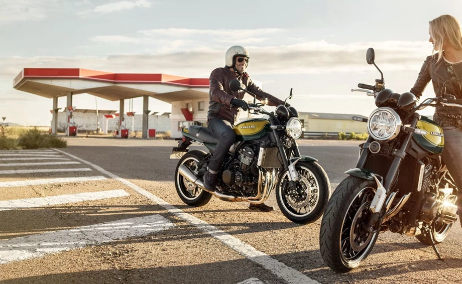 Verleihmotorrad Kawasaki Z900 RS vom Händler Goos GmbH & Co. KG Bild 10: Verleihmotorrad Kawasaki Z900 RS vom Händler Goos GmbH & Co. KG