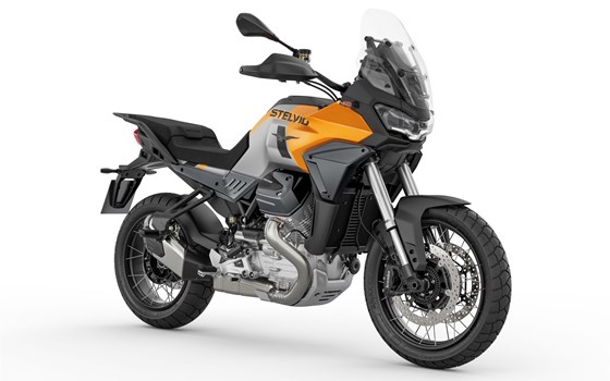 Verleihmotorrad Moto Guzzi Stelvio vom Händler Goos GmbH & Co. KG - Bild 10 Verleihmotorrad Moto Guzzi Stelvio vom Händler Goos GmbH & Co. KG - Bild 10