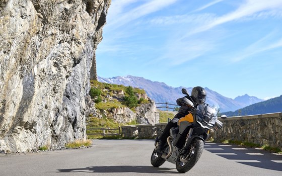 Verleihmotorrad Moto Guzzi Stelvio vom Händler Goos GmbH & Co. KG - Bild 25 Verleihmotorrad Moto Guzzi Stelvio vom Händler Goos GmbH & Co. KG - Bild 25