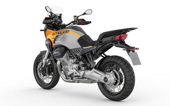 Verleihmotorrad Moto Guzzi Stelvio vom Händler Goos GmbH & Co. KG - Bild 6 Verleihmotorrad Moto Guzzi Stelvio vom Händler Goos GmbH & Co. KG - Bild 6