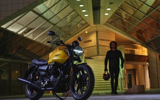 Verleihmotorrad Moto Guzzi V7 Stone vom Händler Goos GmbH & Co. KG - Bild 2 Verleihmotorrad Moto Guzzi V7 Stone vom Händler Goos GmbH & Co. KG - Bild 2