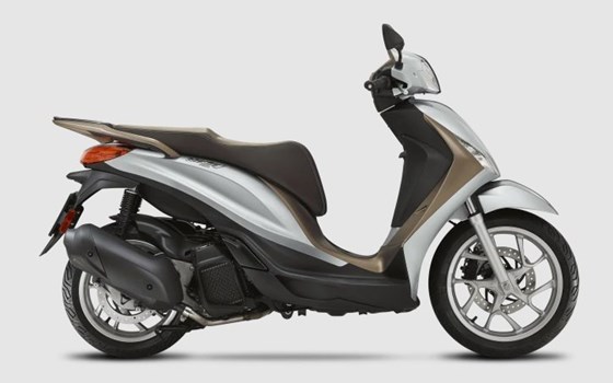 Verleihmotorrad Piaggio Medley 125 vom Händler Goos GmbH & Co. KG - Bild 3 Verleihmotorrad Piaggio Medley 125 vom Händler Goos GmbH & Co. KG - Bild 3