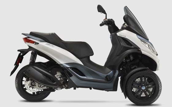 Verleihmotorrad Piaggio MP3 300 vom Händler Goos GmbH & Co. KG - Bild 3 Verleihmotorrad Piaggio MP3 300 vom Händler Goos GmbH & Co. KG - Bild 3