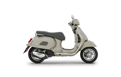 Leihmotorrad Vespa GTS 125 Leihmotorrad Vespa GTS 125