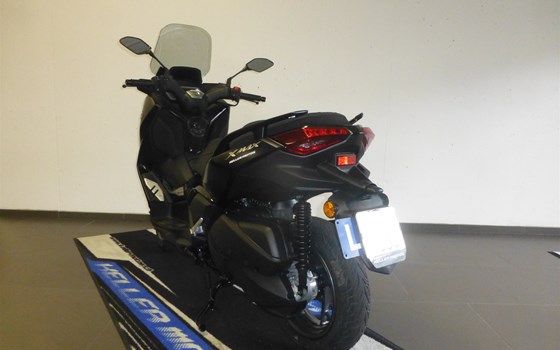 Verleihmotorrad Yamaha XMAX 300 Tech MAX vom Händler Keller Motos - Bild 4 Verleihmotorrad Yamaha XMAX 300 Tech MAX vom Händler Keller Motos - Bild 4