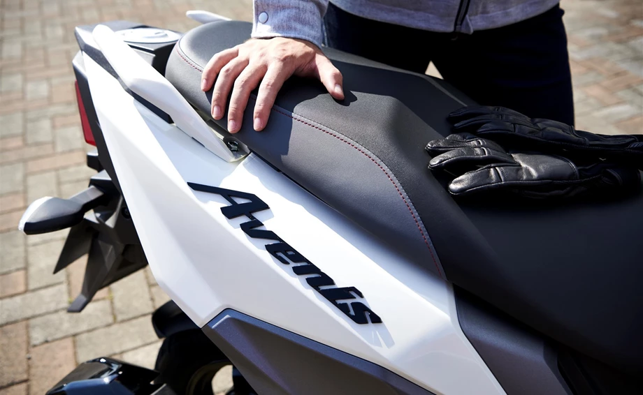 Verleihmotorrad Suzuki Avenis 125 vom Händler Hertrampf Racing Emsbüren Bild 9: Verleihmotorrad Suzuki Avenis 125 vom Händler Hertrampf Racing Emsbüren