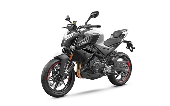 Verleihmotorrad CFMOTO 450NK vom Händler Schlickel Motorrad Handels GmbH - Bild 3 Verleihmotorrad CFMOTO 450NK vom Händler Schlickel Motorrad Handels GmbH - Bild 3