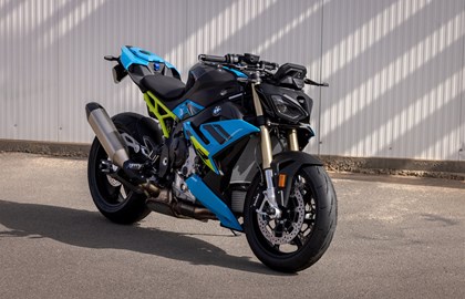 Leihmotorrad BMW S 1000 R Leihmotorrad BMW S 1000 R