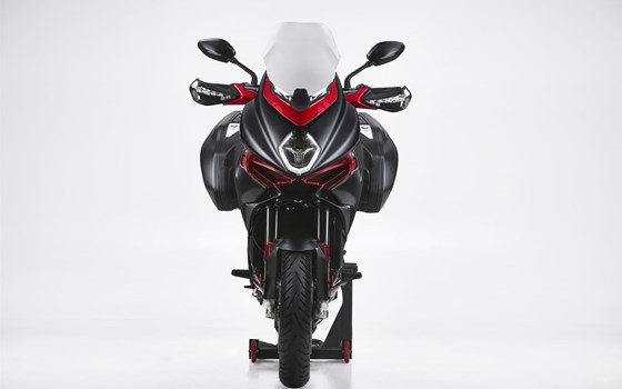 Verleihmotorrad MV Agusta Turismo Veloce 800 Lusso SCS vom Händler Road Star Motorcycles GmbH - Bild 18 Verleihmotorrad MV Agusta Turismo Veloce 800 Lusso SCS vom Händler Road Star Motorcycles GmbH - Bild 18