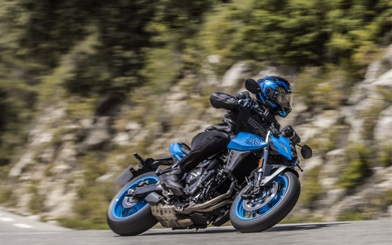 Verleihmotorrad Suzuki GSX-8S vom Händler Motorradhaus Geisenhofer - Bild 1 Verleihmotorrad Suzuki GSX-8S vom Händler Motorradhaus Geisenhofer - Bild 1