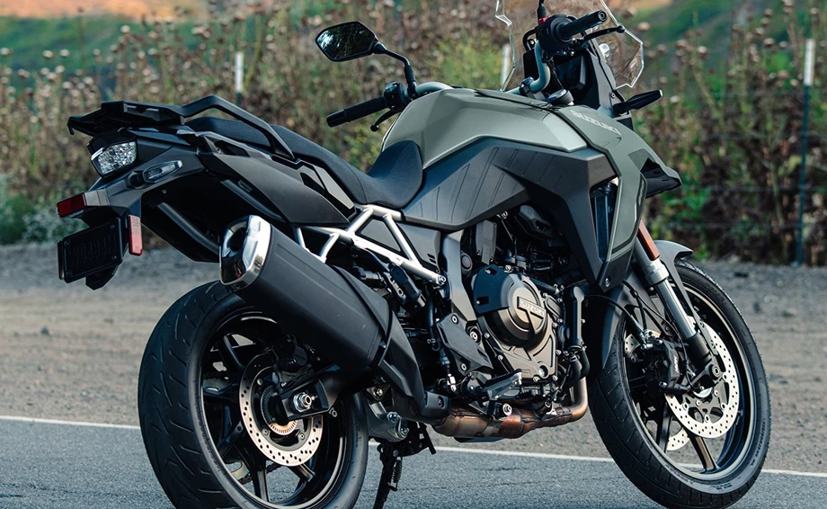 Verleihmotorrad Suzuki V-Strom 800 vom Händler Motorradhaus Geisenhofer Bild 3: Verleihmotorrad Suzuki V-Strom 800 vom Händler Motorradhaus Geisenhofer