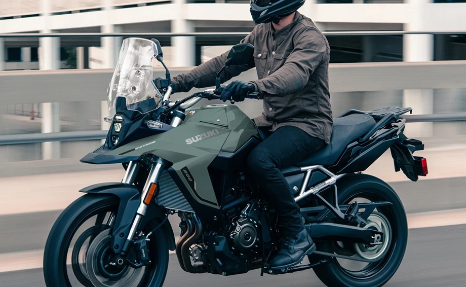 Verleihmotorrad Suzuki V-Strom 800 vom Händler Motorradhaus Geisenhofer Bild 4: Verleihmotorrad Suzuki V-Strom 800 vom Händler Motorradhaus Geisenhofer