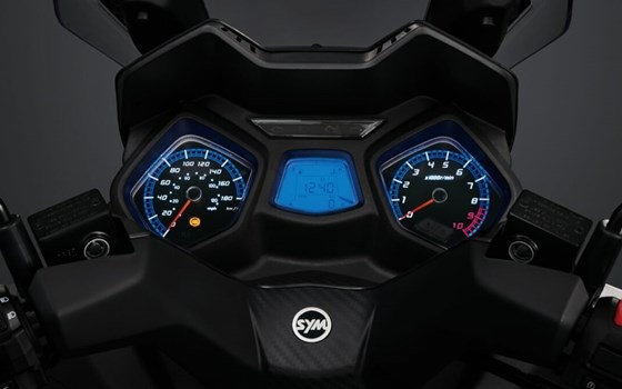 Verleihmotorrad Sym Joymax Z+ 300i vom Händler Jürgen Rapp e.K. - Bild 2 Verleihmotorrad Sym Joymax Z+ 300i vom Händler Jürgen Rapp e.K. - Bild 2
