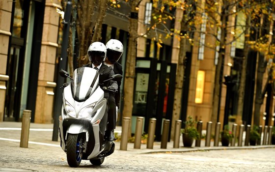 Verleihmotorrad Suzuki Burgman 400 vom Händler Motorrad-Technik Alvermann & Appelt GbR - Bild 8 Verleihmotorrad Suzuki Burgman 400 vom Händler Motorrad-Technik Alvermann & Appelt GbR - Bild 8