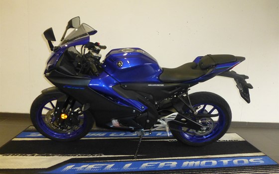 Verleihmotorrad Yamaha R125 vom Händler Keller Motos - Bild 2 Verleihmotorrad Yamaha R125 vom Händler Keller Motos - Bild 2