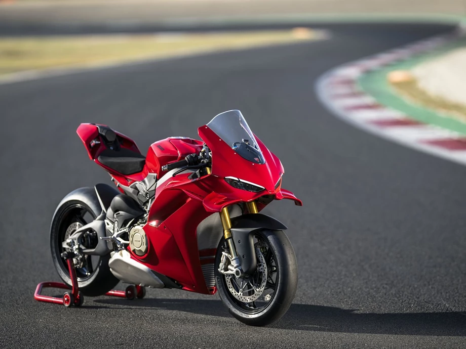 Verleihmotorrad Ducati Panigale V4 S vom Händler Alex’s Bikeshop Bild 18: Verleihmotorrad Ducati Panigale V4 S vom Händler Alex’s Bikeshop
