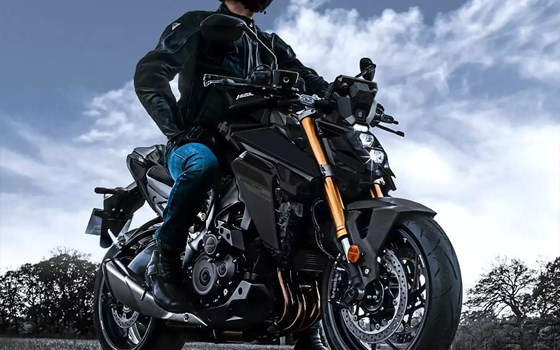 Verleihmotorrad Suzuki GSX-S1000 vom Händler Motorrad Matthies GmbH - Bild 7 Verleihmotorrad Suzuki GSX-S1000 vom Händler Motorrad Matthies GmbH - Bild 7