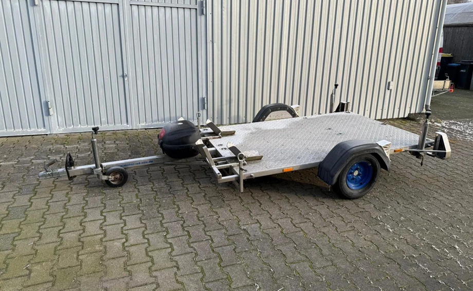 Verleihmotorrad Anhänger Motorradanhänger vom Händler Hartmut Eils Motorradhandel Bild 1: Verleihmotorrad Anhänger Motorradanhänger vom Händler Hartmut Eils Motorradhandel