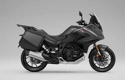 Leihmotorrad Honda NT1100 DCT Electronic Suspension