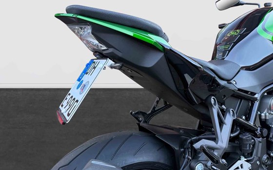 Verleihmotorrad Kawasaki Z H2 vom Händler Hartmut Eils Motorradhandel - Image 7