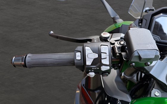 Verleihmotorrad Kawasaki Ninja 1100SX SE vom Händler Hartmut Eils Motorradhandel - Bild 10