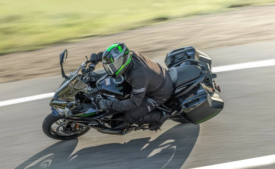 Verleihmotorrad Kawasaki Ninja 1100SX vom Händler Hartmut Eils Motorradhandel Bild 5: Verleihmotorrad Kawasaki Ninja 1100SX vom Händler Hartmut Eils Motorradhandel