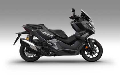 Leihmotorrad Honda ADV350