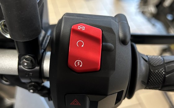 Verleihmotorrad Suzuki V-Strom 800 vom Händler Motorrad Matthies GmbH - Bild 8